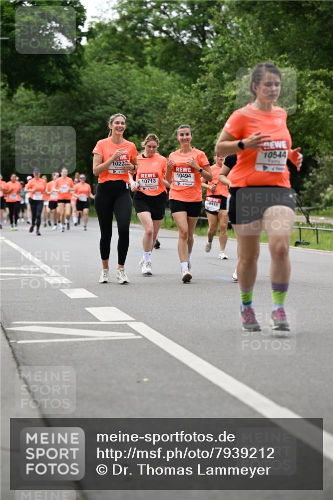 15.06.2025 - REWE Women's Run Dr. Thomas Lammeyer http://msf.ph/oto/7939212 15.06.2025 09:20:26 Laufen 1022, 10494, 10713, 10418, 10544 meine-sportfotos.de