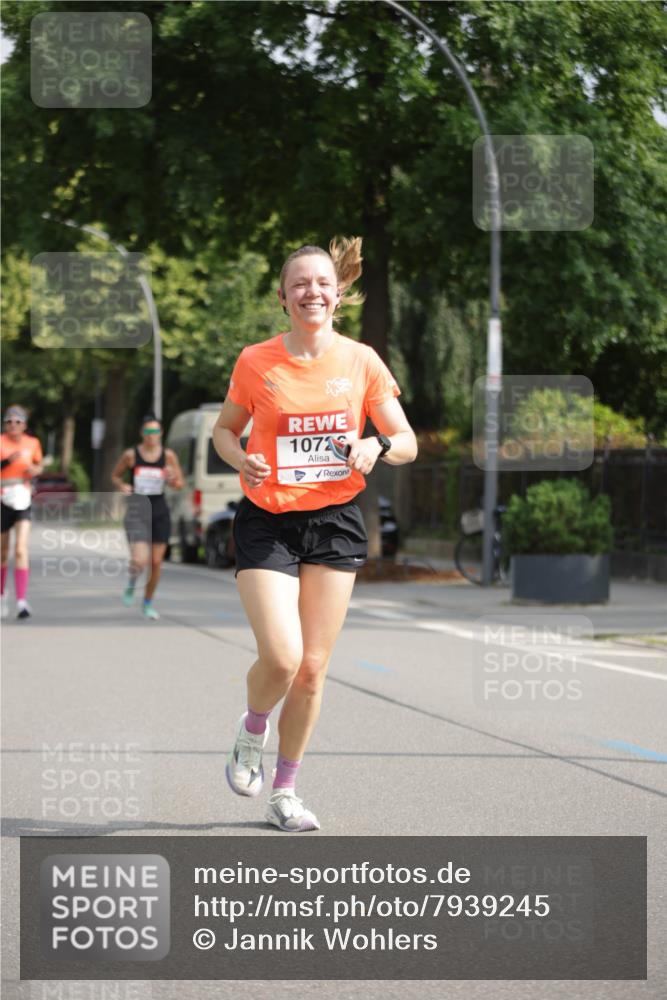 15.06.2025 - REWE Women's Run Jannik Wohlers http://msf.ph/oto/7939245 15.06.2025 08:44:44 Laufen 1072 meine-sportfotos.de