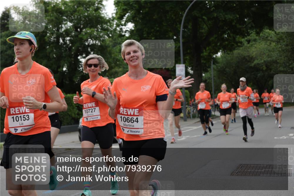15.06.2025 - REWE Women's Run Jannik Wohlers http://msf.ph/oto/7939276 15.06.2025 08:27:27 Laufen 10153, 10727, 10664 meine-sportfotos.de