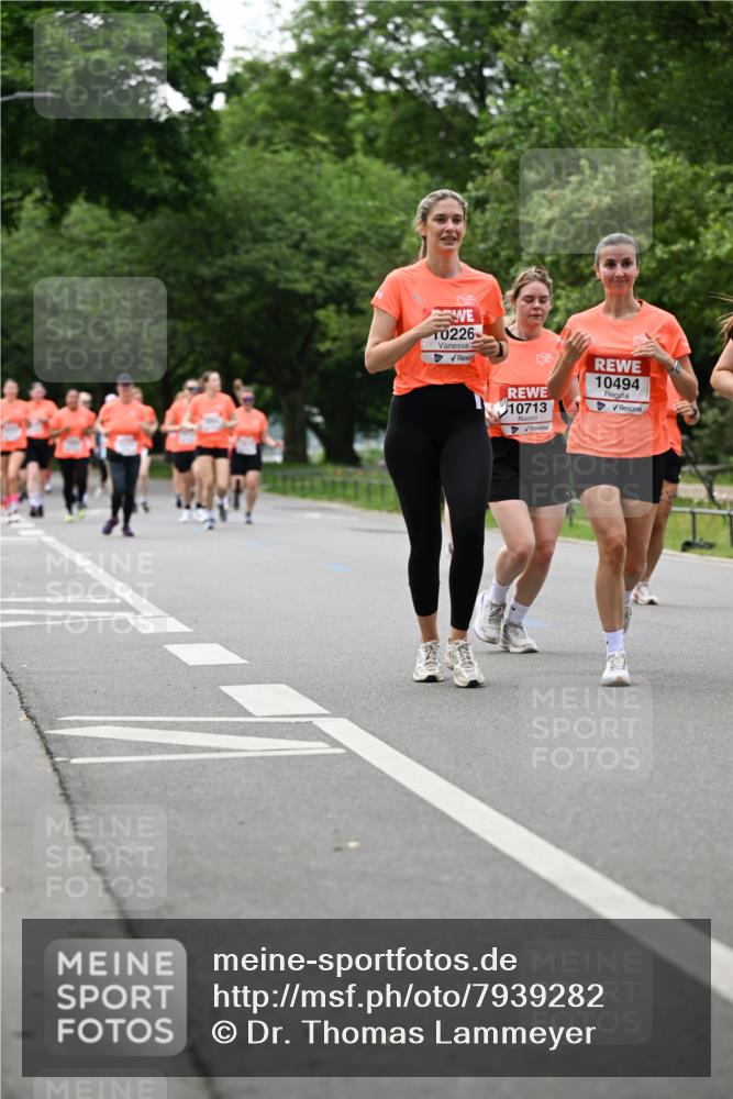 15.06.2025 - REWE Women's Run Dr. Thomas Lammeyer http://msf.ph/oto/7939282 15.06.2025 09:20:28 Laufen 226, 10713, 10494 meine-sportfotos.de