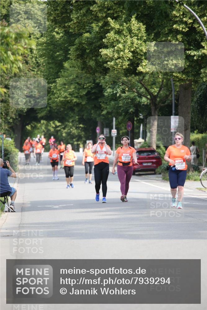 15.06.2025 - REWE Women's Run Jannik Wohlers http://msf.ph/oto/7939294 15.06.2025 09:57:25 Laufen 10811, 10453, 10120 meine-sportfotos.de