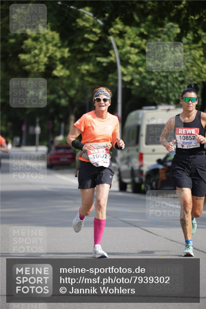 15.06.2025 - REWE Women's Run Jannik Wohlers http://msf.ph/oto/7939302 15.06.2025 08:44:46 Laufen 10852, 10872 meine-sportfotos.de