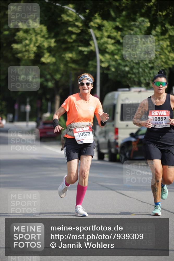 15.06.2025 - REWE Women's Run Jannik Wohlers http://msf.ph/oto/7939309 15.06.2025 08:44:46 Laufen 10872, 10852 meine-sportfotos.de