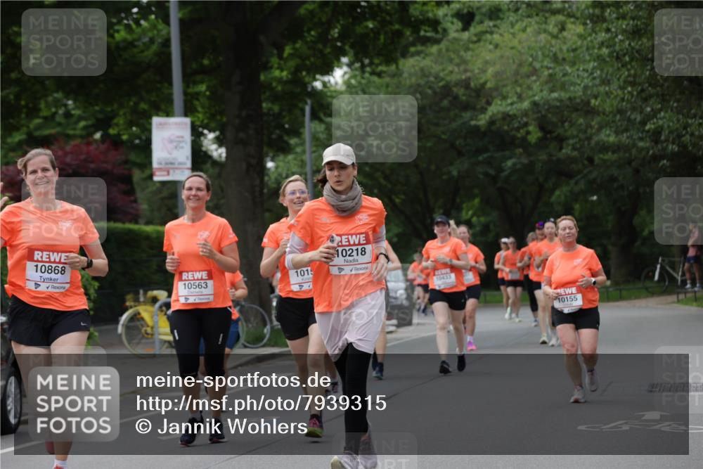15.06.2025 - REWE Women's Run Jannik Wohlers http://msf.ph/oto/7939315 15.06.2025 08:27:28 Laufen 10868, 10563, 1015, 10218, 4, 10433, 10155 meine-sportfotos.de
