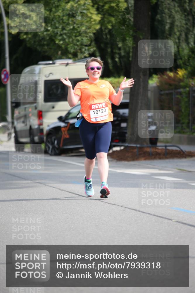 15.06.2025 - REWE Women's Run Jannik Wohlers http://msf.ph/oto/7939318 15.06.2025 09:57:32 Laufen 10120 meine-sportfotos.de