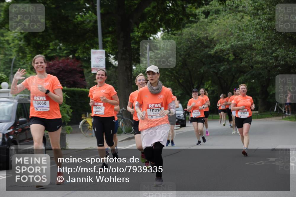 15.06.2025 - REWE Women's Run Jannik Wohlers http://msf.ph/oto/7939335 15.06.2025 08:27:28 Laufen 10868, 10563, 10218, 10433, 10155 meine-sportfotos.de