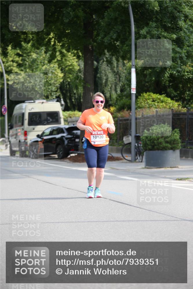 15.06.2025 - REWE Women's Run Jannik Wohlers http://msf.ph/oto/7939351 15.06.2025 09:57:33 Laufen 10120 meine-sportfotos.de
