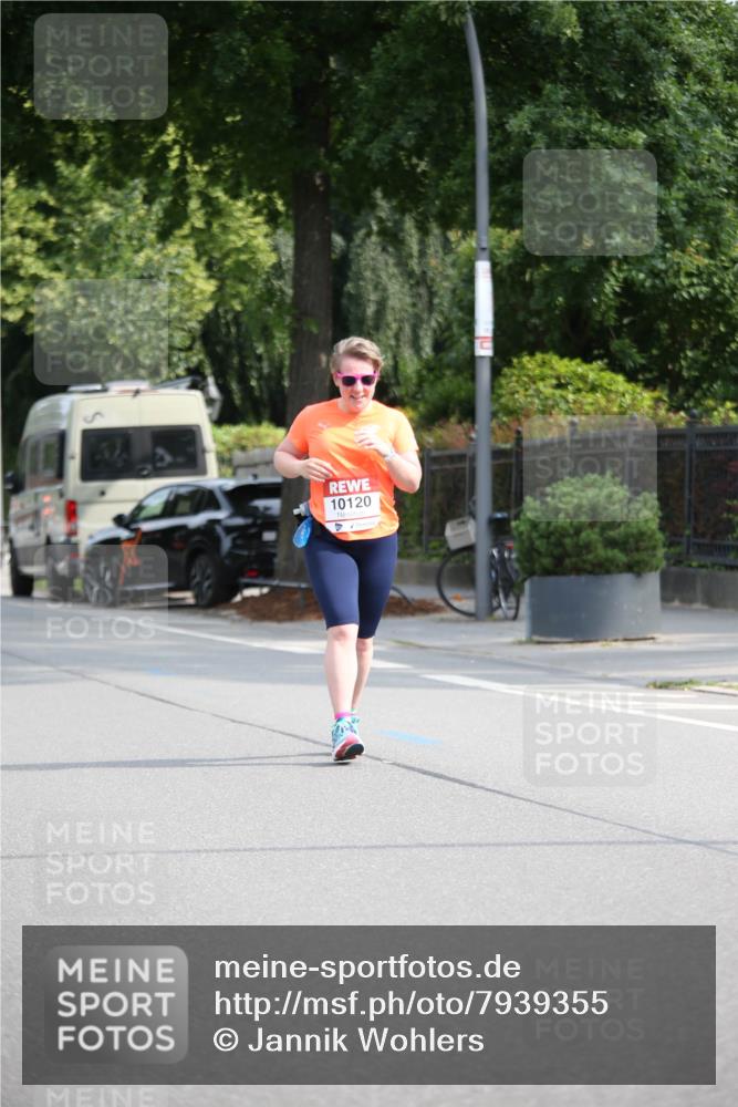 15.06.2025 - REWE Women's Run Jannik Wohlers http://msf.ph/oto/7939355 15.06.2025 09:57:33 Laufen 10120 meine-sportfotos.de