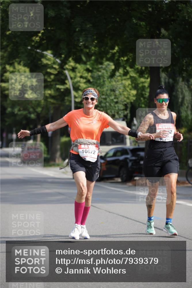 15.06.2025 - REWE Women's Run Jannik Wohlers http://msf.ph/oto/7939379 15.06.2025 08:44:47 Laufen 10872 meine-sportfotos.de