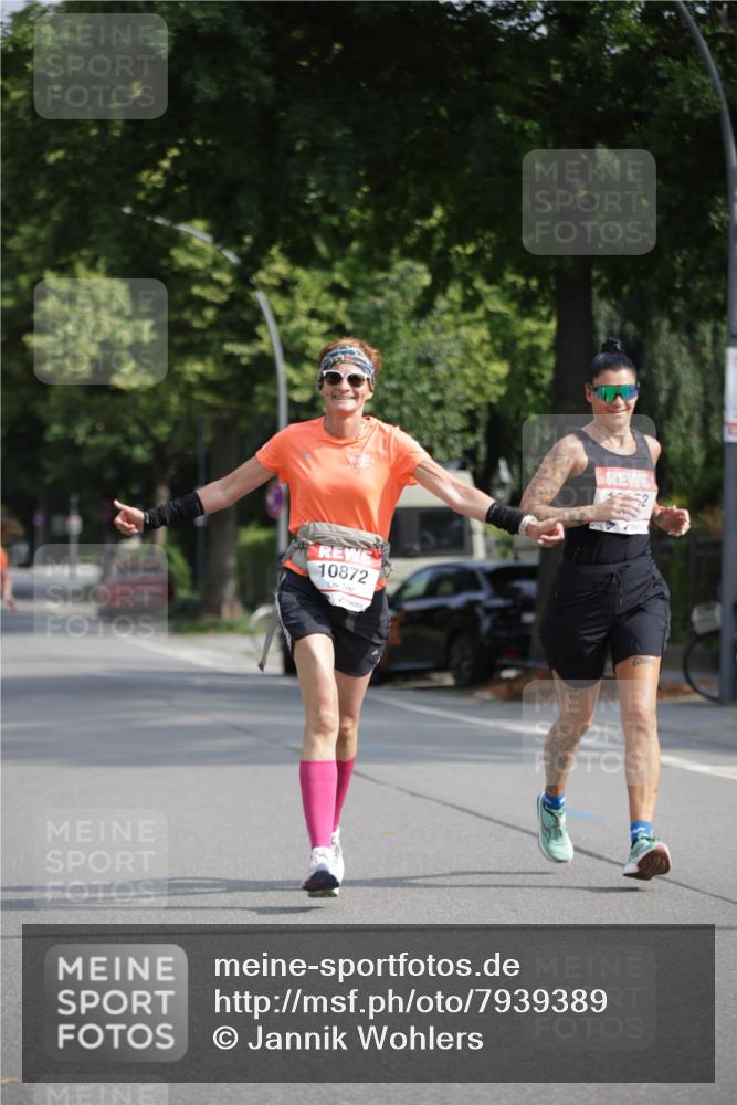 15.06.2025 - REWE Women's Run Jannik Wohlers http://msf.ph/oto/7939389 15.06.2025 08:44:47 Laufen 10872 meine-sportfotos.de