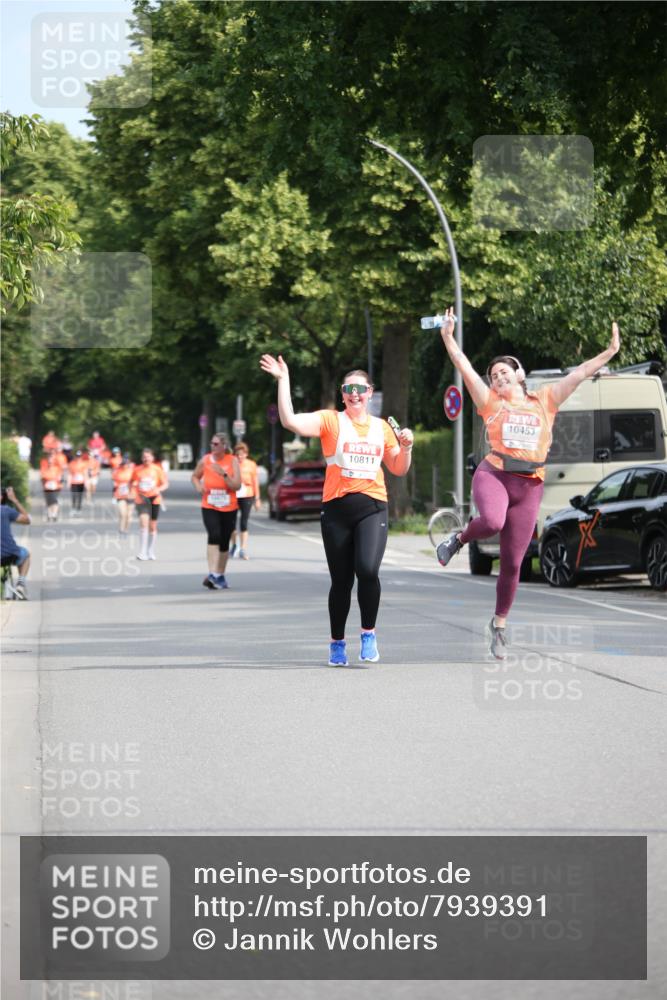 15.06.2025 - REWE Women's Run Jannik Wohlers http://msf.ph/oto/7939391 15.06.2025 09:57:36 Laufen 10811, 10453 meine-sportfotos.de