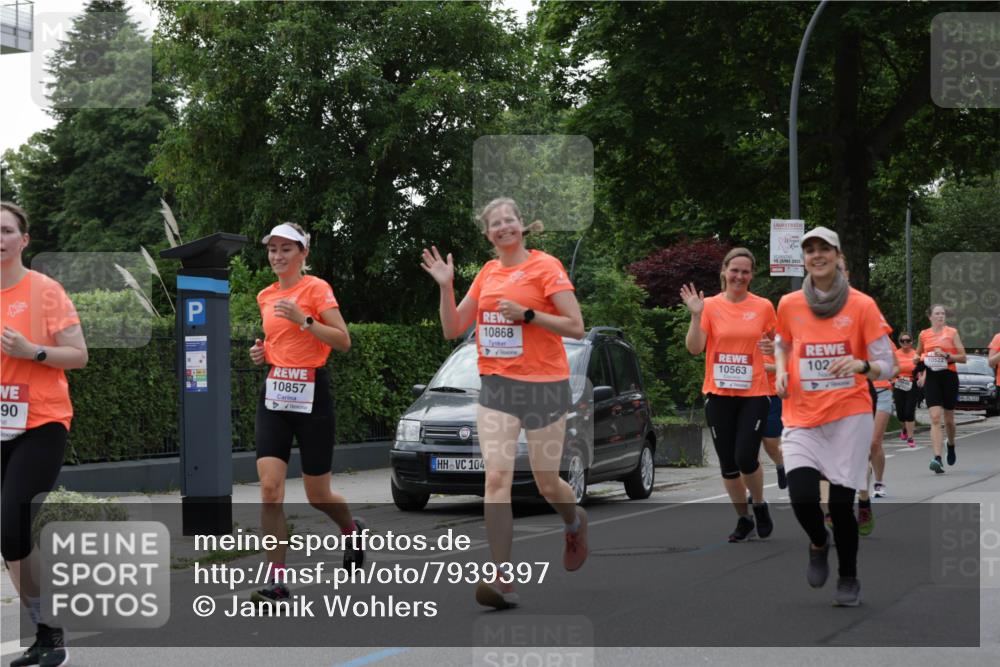 15.06.2025 - REWE Women's Run Jannik Wohlers http://msf.ph/oto/7939397 15.06.2025 08:27:29 Laufen 90, 10857, 10868, 104, 15, 2025, 10522, 102, 10563 meine-sportfotos.de