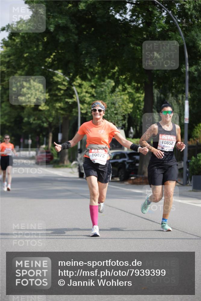 15.06.2025 - REWE Women's Run Jannik Wohlers http://msf.ph/oto/7939399 15.06.2025 08:44:47 Laufen 10872, 10852 meine-sportfotos.de