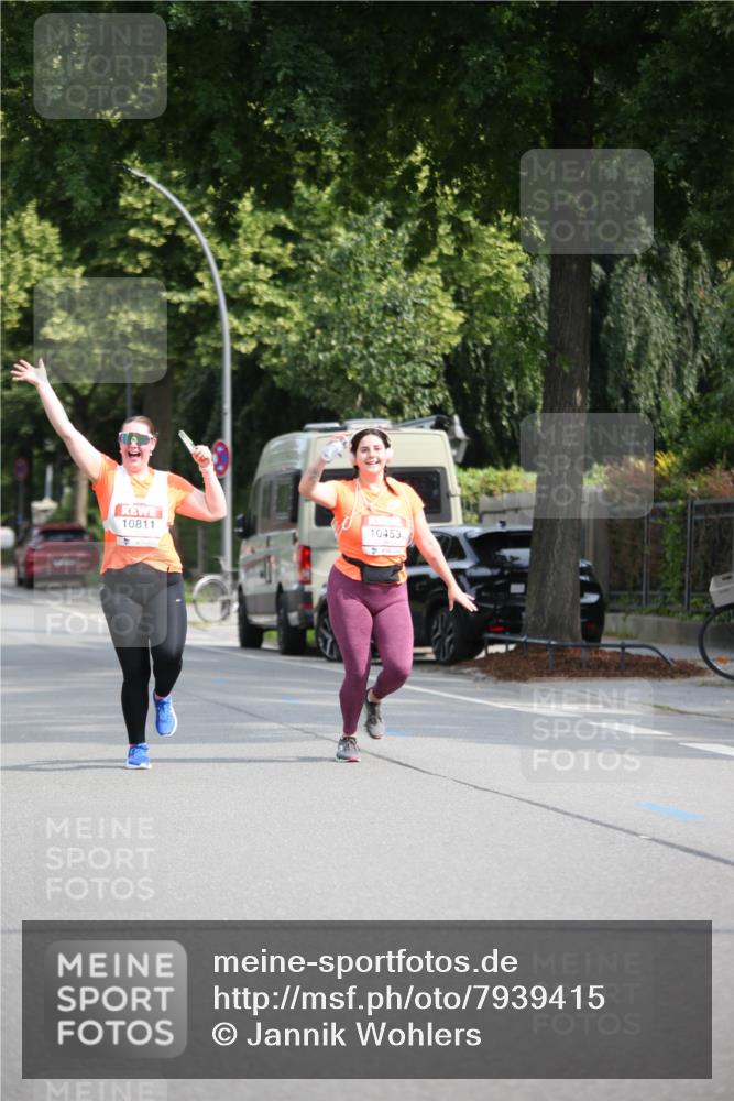 15.06.2025 - REWE Women's Run Jannik Wohlers http://msf.ph/oto/7939415 15.06.2025 09:57:37 Laufen 10453 meine-sportfotos.de