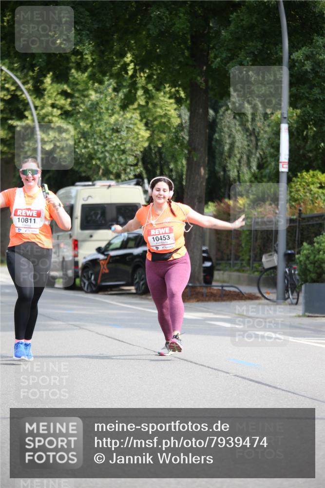 15.06.2025 - REWE Women's Run Jannik Wohlers http://msf.ph/oto/7939474 15.06.2025 09:57:38 Laufen 10811, 10453 meine-sportfotos.de