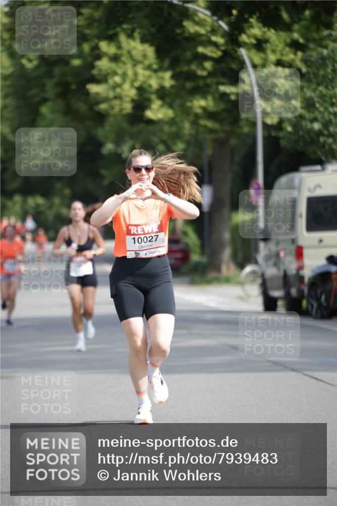 15.06.2025 - REWE Women's Run Jannik Wohlers http://msf.ph/oto/7939483 15.06.2025 08:44:51 Laufen 10027 meine-sportfotos.de