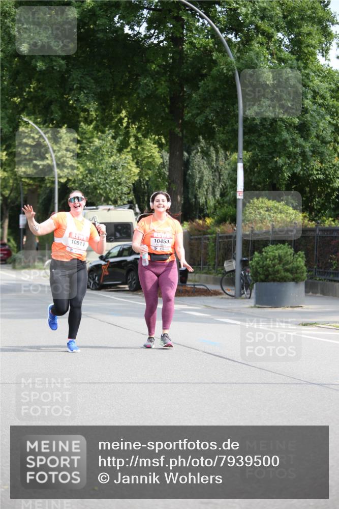 15.06.2025 - REWE Women's Run Jannik Wohlers http://msf.ph/oto/7939500 15.06.2025 09:57:39 Laufen 10811, 10453 meine-sportfotos.de