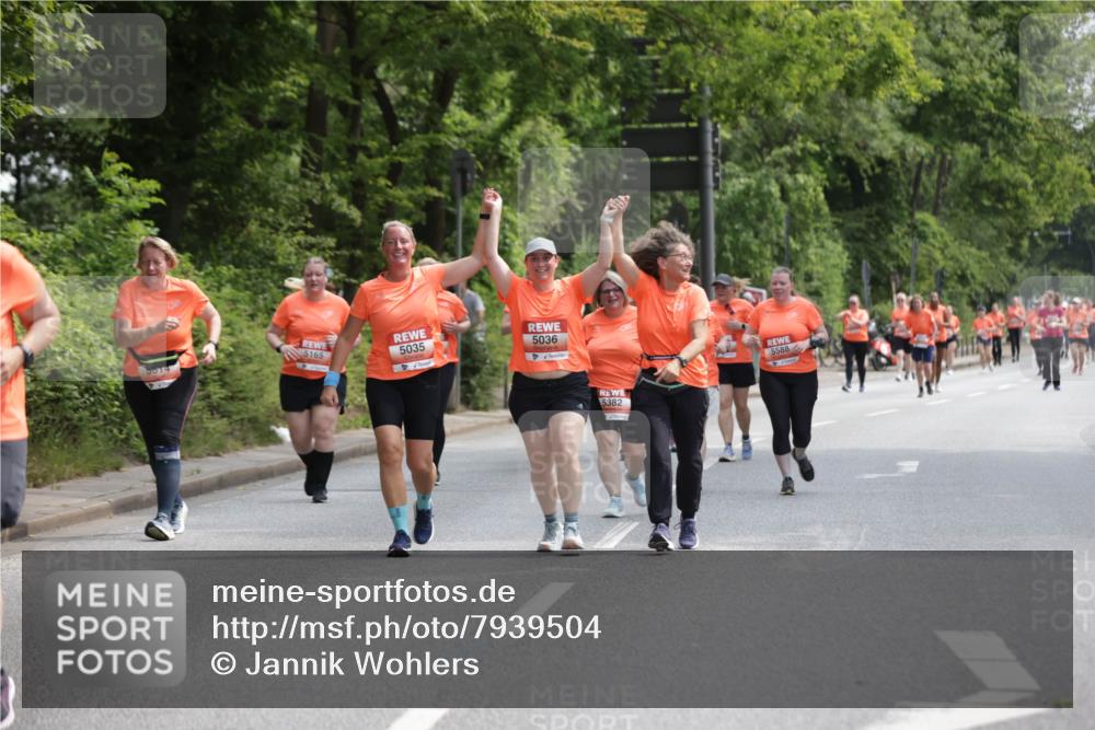 15.06.2025 - REWE Women's Run Jannik Wohlers http://msf.ph/oto/7939504 15.06.2025 10:14:46 Laufen 5165, 5035, 5614, 5036, 5382, 5588 meine-sportfotos.de