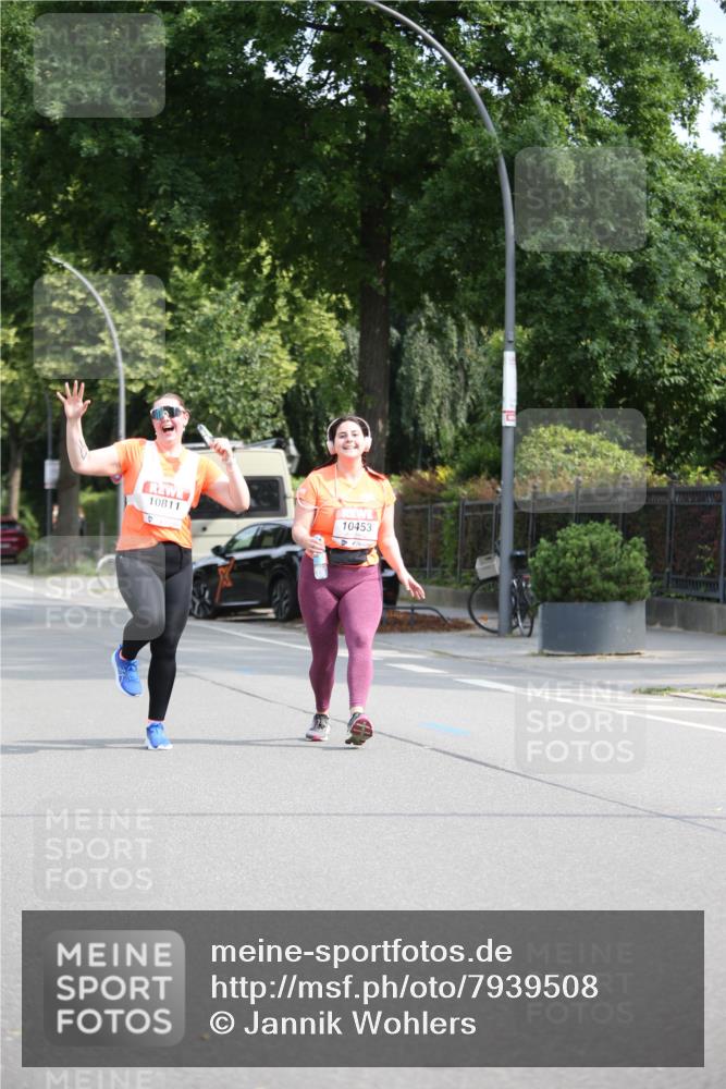 15.06.2025 - REWE Women's Run Jannik Wohlers http://msf.ph/oto/7939508 15.06.2025 09:57:39 Laufen 10453 meine-sportfotos.de