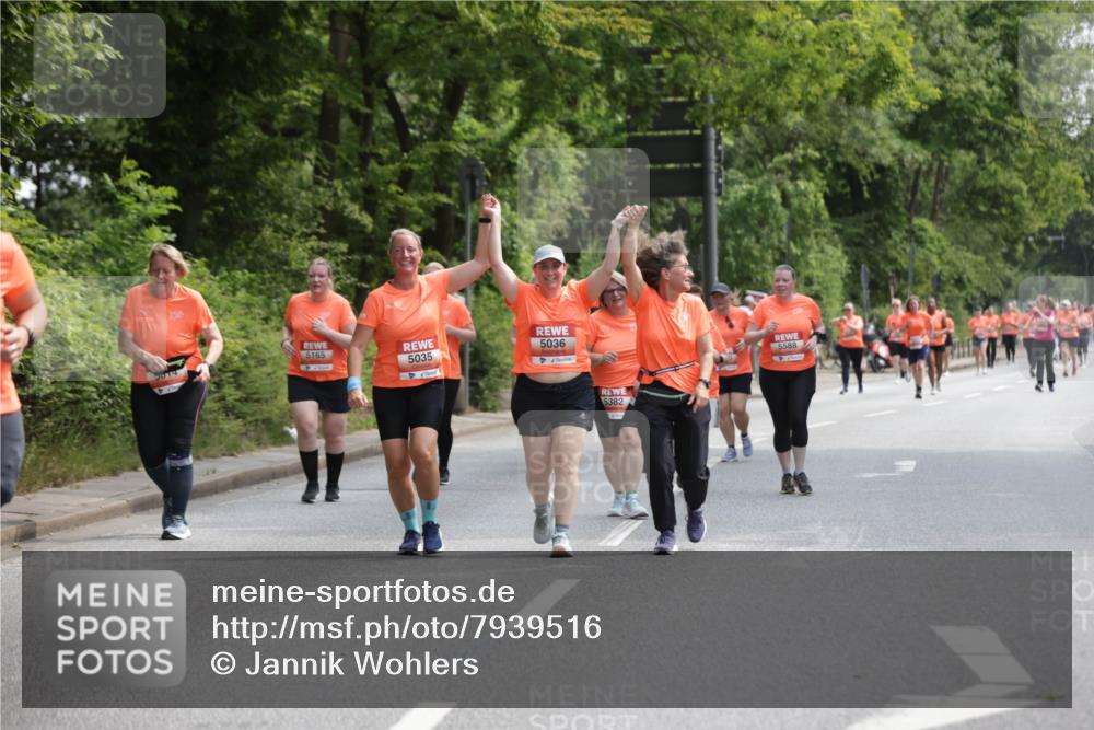 15.06.2025 - REWE Women's Run Jannik Wohlers http://msf.ph/oto/7939516 15.06.2025 10:14:46 Laufen 5165, 5014, 5035, 5036, 5382, 5588 meine-sportfotos.de