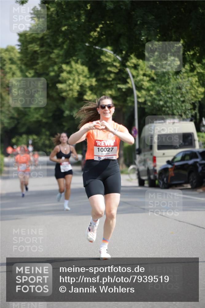 15.06.2025 - REWE Women's Run Jannik Wohlers http://msf.ph/oto/7939519 15.06.2025 08:44:52 Laufen 10027 meine-sportfotos.de