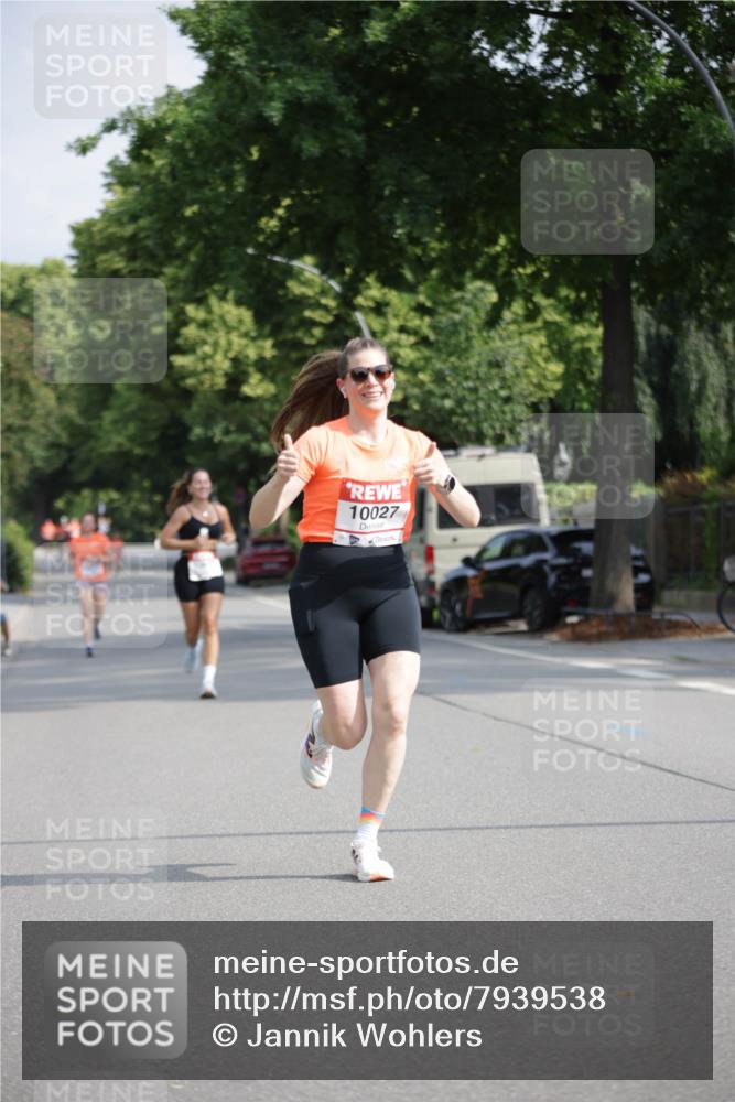 15.06.2025 - REWE Women's Run Jannik Wohlers http://msf.ph/oto/7939538 15.06.2025 08:44:52 Laufen 10027 meine-sportfotos.de