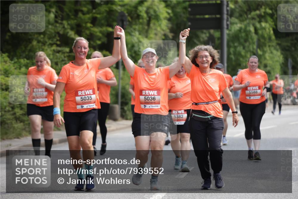 15.06.2025 - REWE Women's Run Jannik Wohlers http://msf.ph/oto/7939552 15.06.2025 10:14:47 Laufen 5165, 5035, 5036, 5382, 5588 meine-sportfotos.de