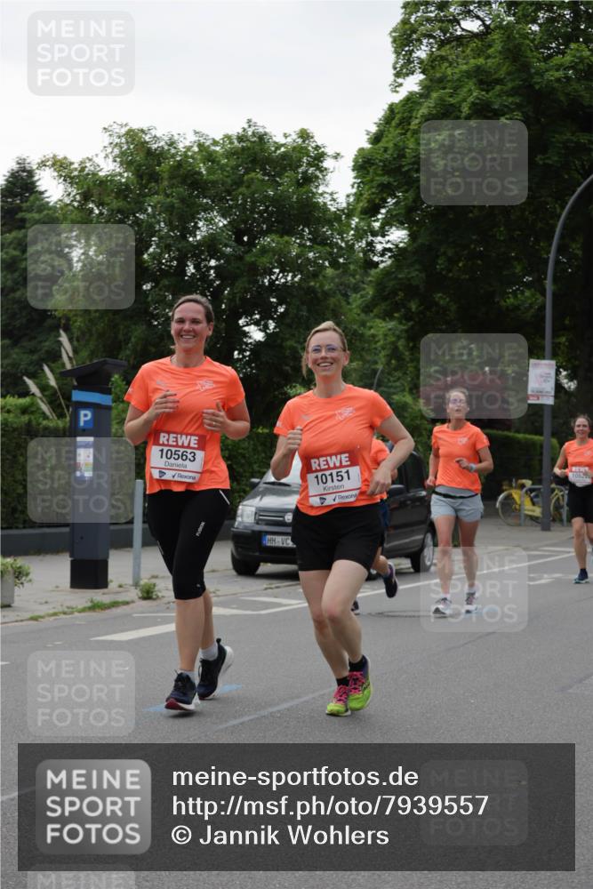 15.06.2025 - REWE Women's Run Jannik Wohlers http://msf.ph/oto/7939557 15.06.2025 08:27:31 Laufen 10563, 10151, 1052 meine-sportfotos.de