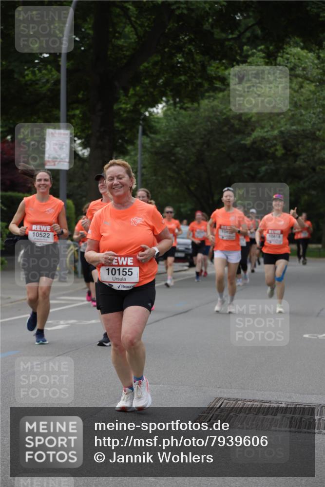 15.06.2025 - REWE Women's Run Jannik Wohlers http://msf.ph/oto/7939606 15.06.2025 08:27:32 Laufen 10522, 10155, 10818 meine-sportfotos.de
