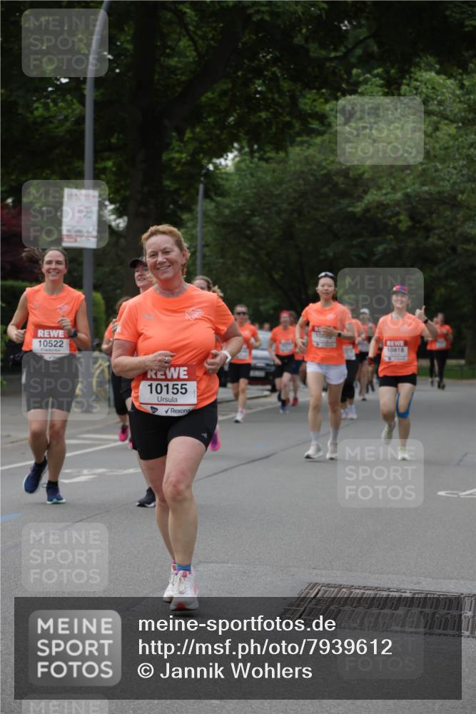 15.06.2025 - REWE Women's Run Jannik Wohlers http://msf.ph/oto/7939612 15.06.2025 08:27:32 Laufen 10522, 10155, 1000, 10818 meine-sportfotos.de