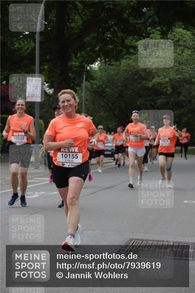 15.06.2025 - REWE Women's Run Jannik Wohlers http://msf.ph/oto/7939619 15.06.2025 08:27:32 Laufen 10522, 10155, 10818 meine-sportfotos.de