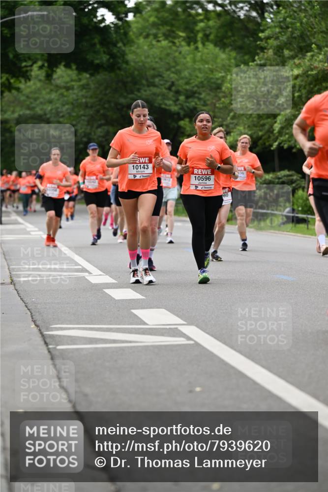 15.06.2025 - REWE Women's Run Dr. Thomas Lammeyer http://msf.ph/oto/7939620 15.06.2025 09:20:37 Laufen 10143, 10596 meine-sportfotos.de