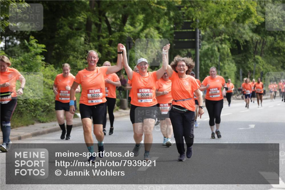 15.06.2025 - REWE Women's Run Jannik Wohlers http://msf.ph/oto/7939621 15.06.2025 10:14:48 Laufen 5165, 6614, 5035, 5036, 5382, 5588 meine-sportfotos.de