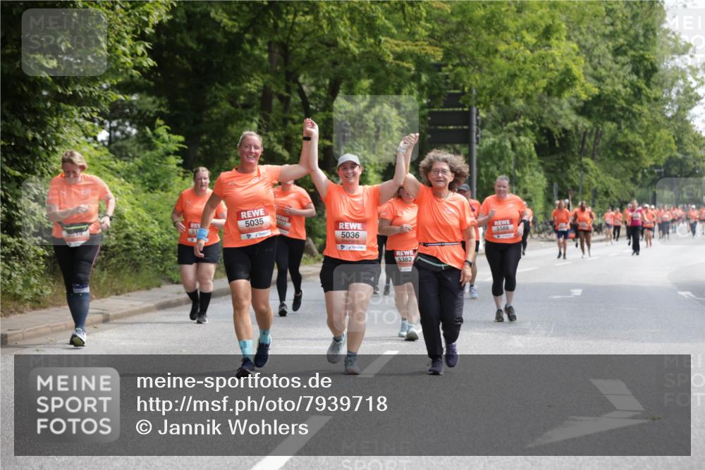 15.06.2025 - REWE Women's Run Jannik Wohlers http://msf.ph/oto/7939718 15.06.2025 10:14:49 Laufen 51, 5035, 237, 5036, 5382, 5588 meine-sportfotos.de