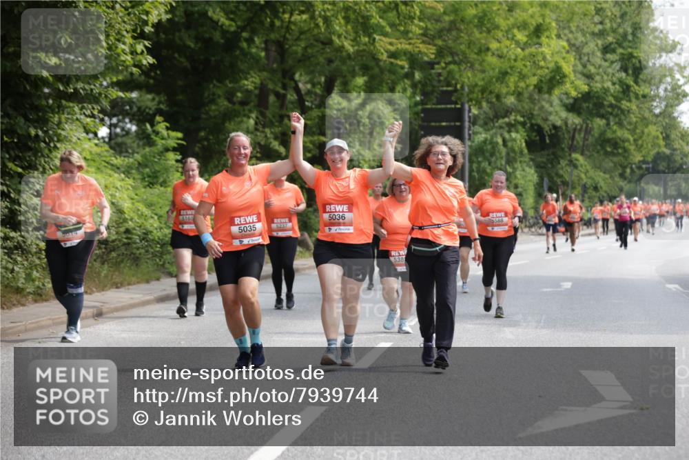 15.06.2025 - REWE Women's Run Jannik Wohlers http://msf.ph/oto/7939744 15.06.2025 10:14:49 Laufen 5165, 5035, 5237, 5036, 538, 5588 meine-sportfotos.de