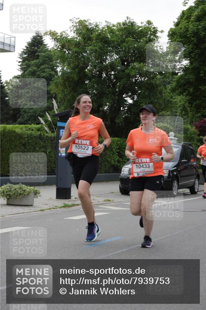 15.06.2025 - REWE Women's Run Jannik Wohlers http://msf.ph/oto/7939753 15.06.2025 08:27:35 Laufen 10522, 10433, 106 meine-sportfotos.de