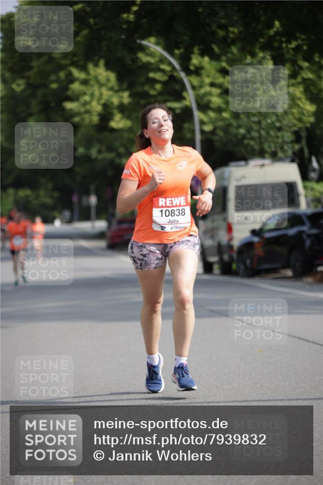 15.06.2025 - REWE Women's Run Jannik Wohlers http://msf.ph/oto/7939832 15.06.2025 08:45:00 Laufen 10838 meine-sportfotos.de