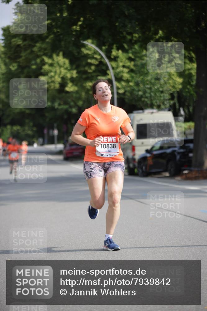 15.06.2025 - REWE Women's Run Jannik Wohlers http://msf.ph/oto/7939842 15.06.2025 08:45:00 Laufen 10838 meine-sportfotos.de