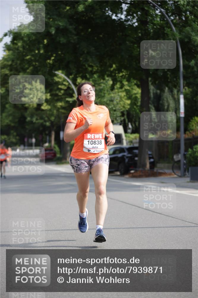 15.06.2025 - REWE Women's Run Jannik Wohlers http://msf.ph/oto/7939871 15.06.2025 08:45:01 Laufen 10838 meine-sportfotos.de