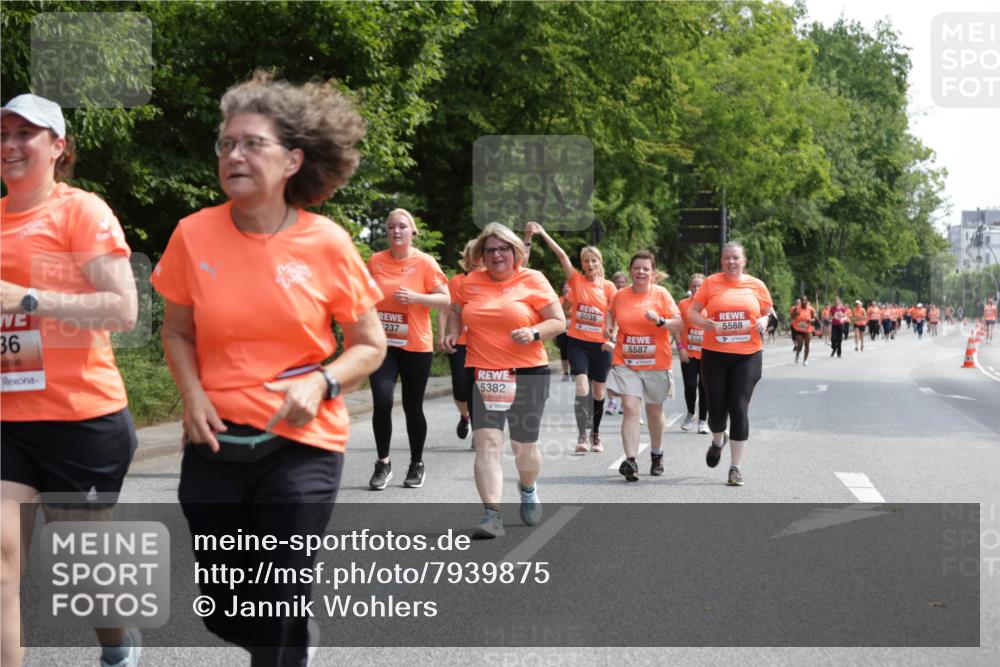 15.06.2025 - REWE Women's Run Jannik Wohlers http://msf.ph/oto/7939875 15.06.2025 10:14:53 Laufen 36, 237, 5382, 5038, 518, 5587, 5588, 4 meine-sportfotos.de