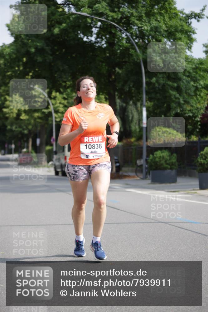 15.06.2025 - REWE Women's Run Jannik Wohlers http://msf.ph/oto/7939911 15.06.2025 08:45:01 Laufen 10838 meine-sportfotos.de