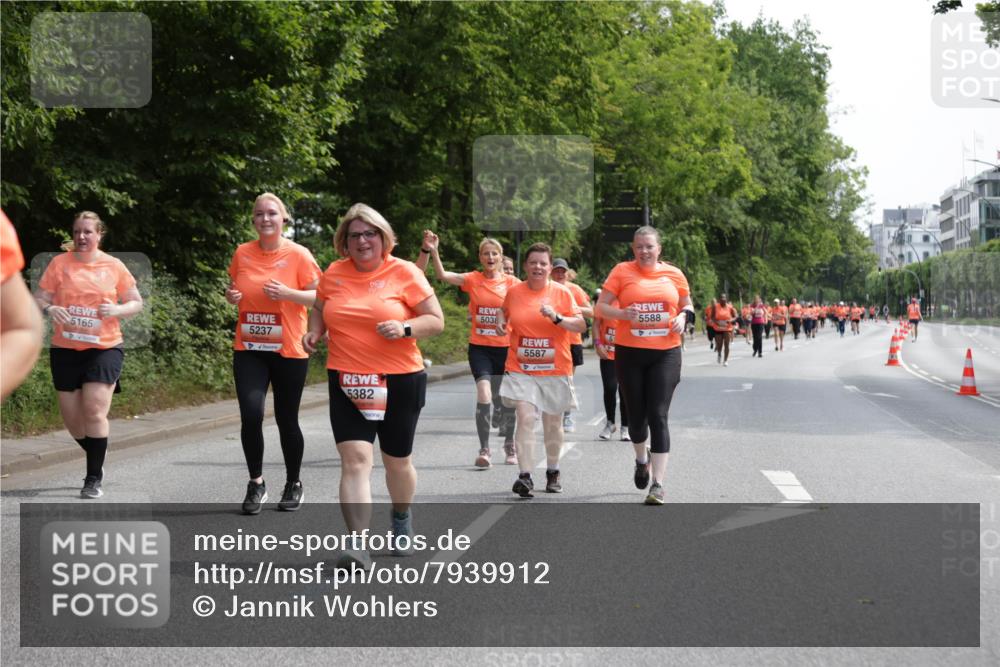 15.06.2025 - REWE Women's Run Jannik Wohlers http://msf.ph/oto/7939912 15.06.2025 10:14:54 Laufen 5165, 5237, 5382, 5038, 4, 5587, 5588 meine-sportfotos.de