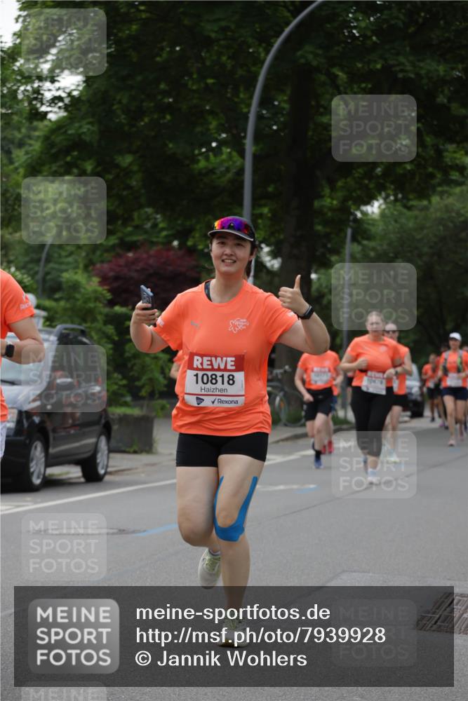 15.06.2025 - REWE Women's Run Jannik Wohlers http://msf.ph/oto/7939928 15.06.2025 08:27:37 Laufen 10818 meine-sportfotos.de
