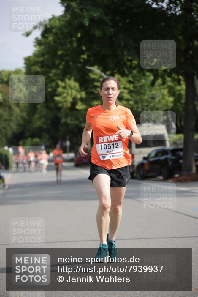15.06.2025 - REWE Women's Run Jannik Wohlers http://msf.ph/oto/7939937 15.06.2025 08:45:10 Laufen 10512 meine-sportfotos.de