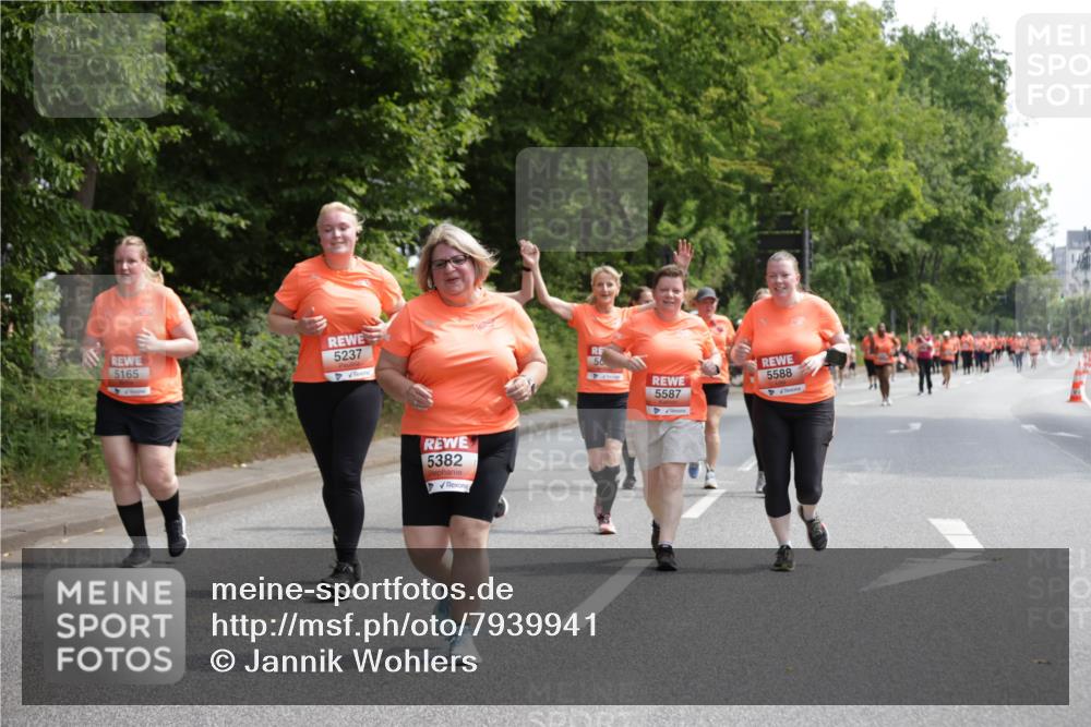 15.06.2025 - REWE Women's Run Jannik Wohlers http://msf.ph/oto/7939941 15.06.2025 10:14:54 Laufen 5237, 5165, 5382, 50, 5587, 5588 meine-sportfotos.de