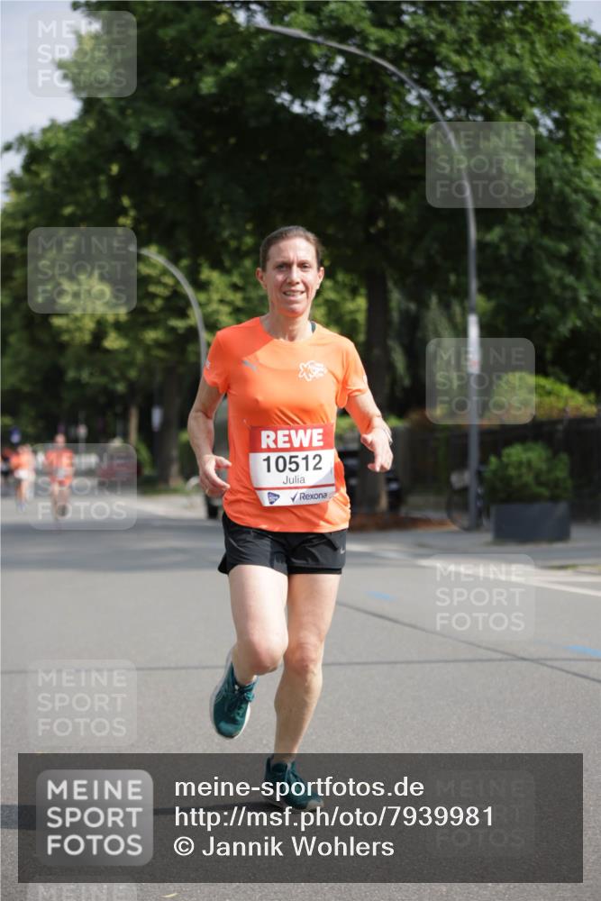 15.06.2025 - REWE Women's Run Jannik Wohlers http://msf.ph/oto/7939981 15.06.2025 08:45:10 Laufen 10512 meine-sportfotos.de