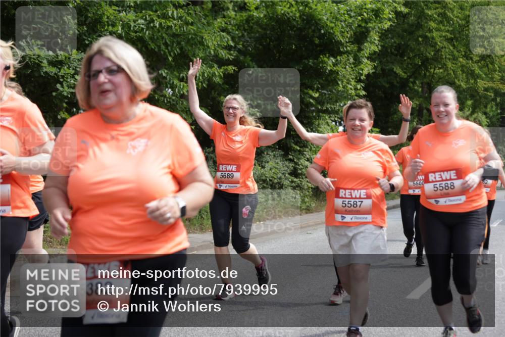 15.06.2025 - REWE Women's Run Jannik Wohlers http://msf.ph/oto/7939995 15.06.2025 10:14:57 Laufen 5382, 5689, 5587, 5500, 5588 meine-sportfotos.de