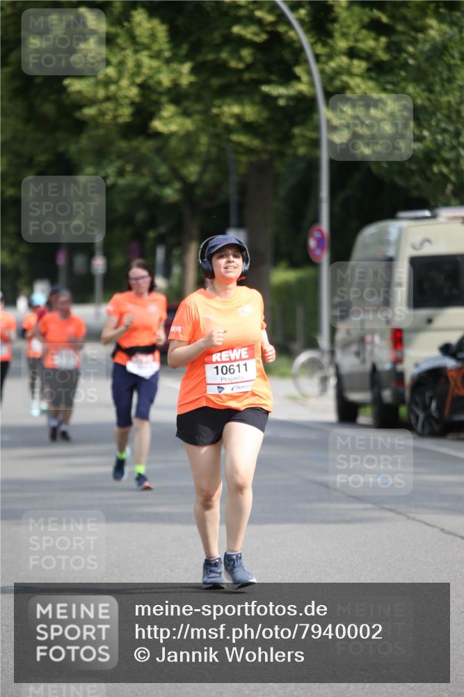 15.06.2025 - REWE Women's Run Jannik Wohlers http://msf.ph/oto/7940002 15.06.2025 09:58:01 Laufen 10611 meine-sportfotos.de