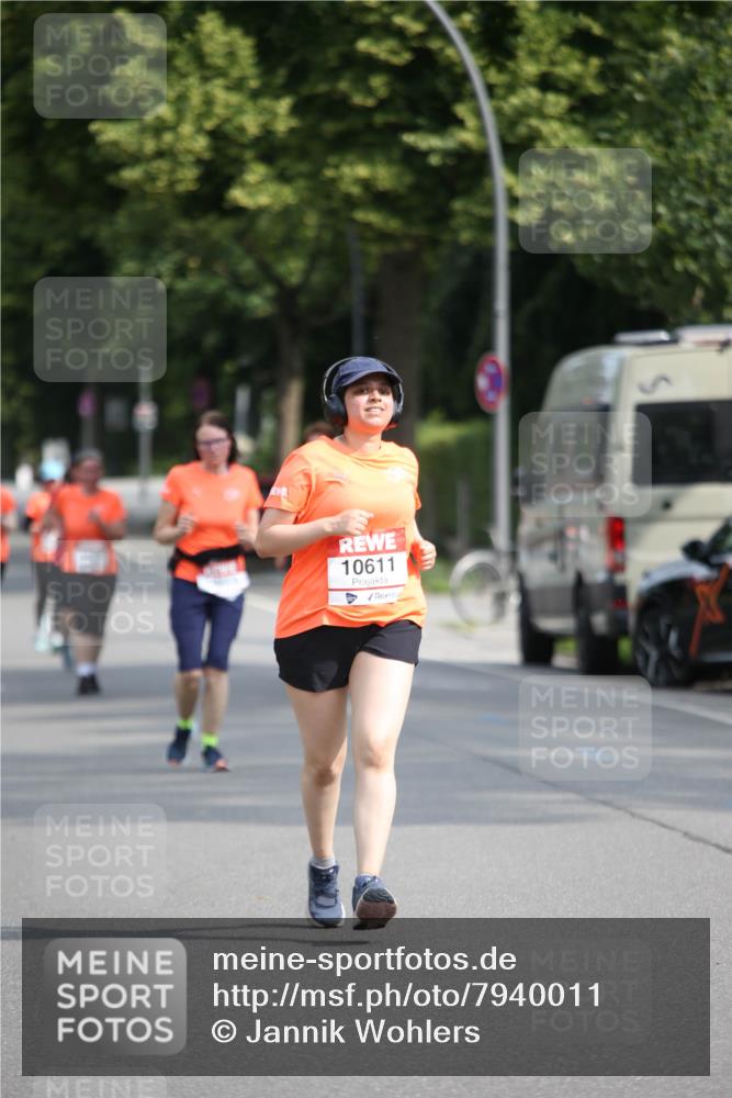 15.06.2025 - REWE Women's Run Jannik Wohlers http://msf.ph/oto/7940011 15.06.2025 09:58:01 Laufen 10611 meine-sportfotos.de