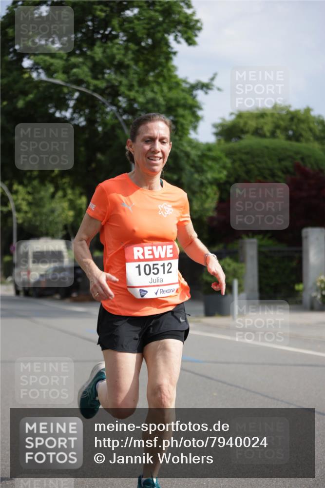 15.06.2025 - REWE Women's Run Jannik Wohlers http://msf.ph/oto/7940024 15.06.2025 08:45:11 Laufen 10512 meine-sportfotos.de